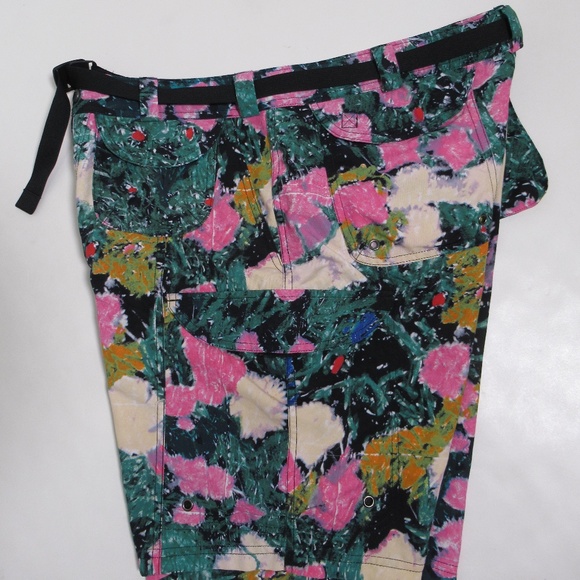 Supreme ®/The North Face® Men's Trekking Packable Belted Short Flowers Size M - Picture 7 of 12